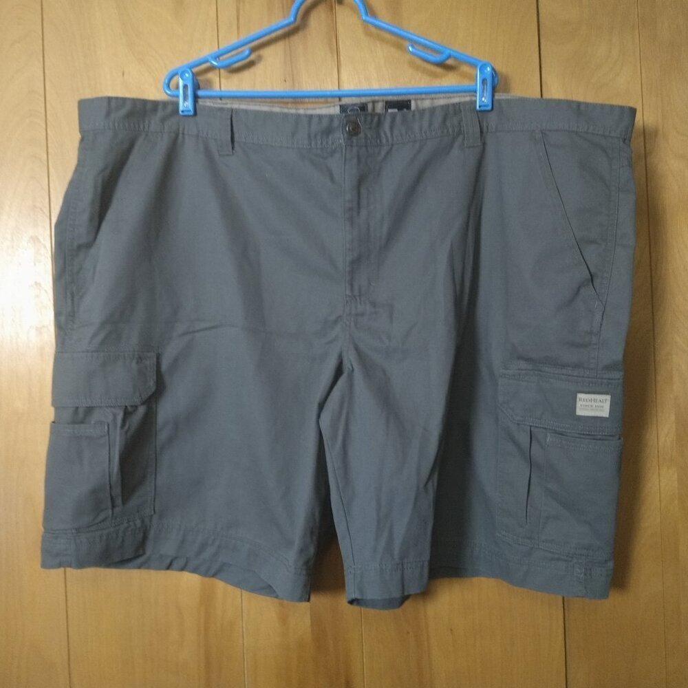 Red Head Men's Size 54 Flat Front Khaki Green Cargo Shorts